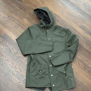 RAINS Hooded Rain Jacket - Olive Green Sz XS